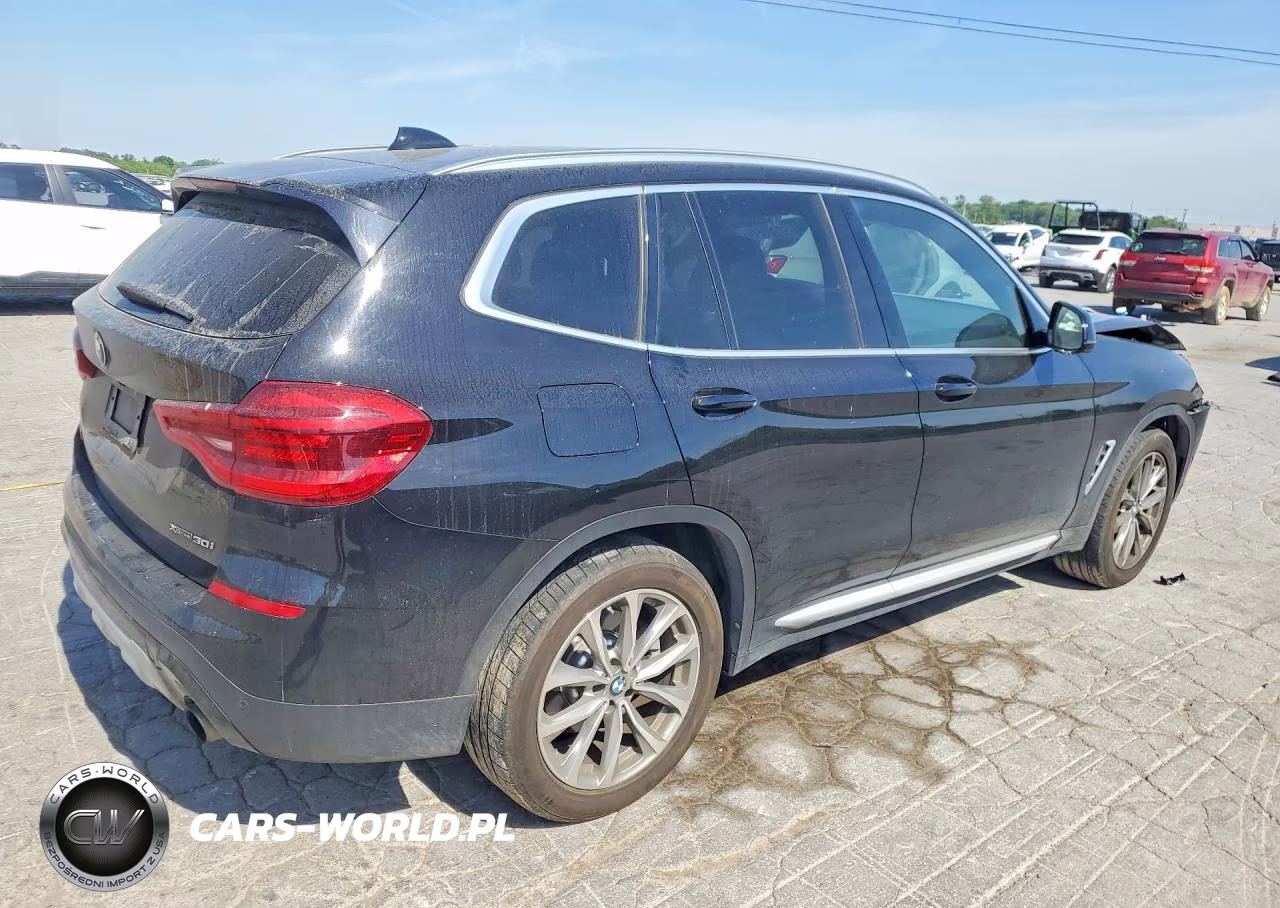 2018 BMW X3 xDrive30I VIN:5UXTR9C5XJLD71098 - 3