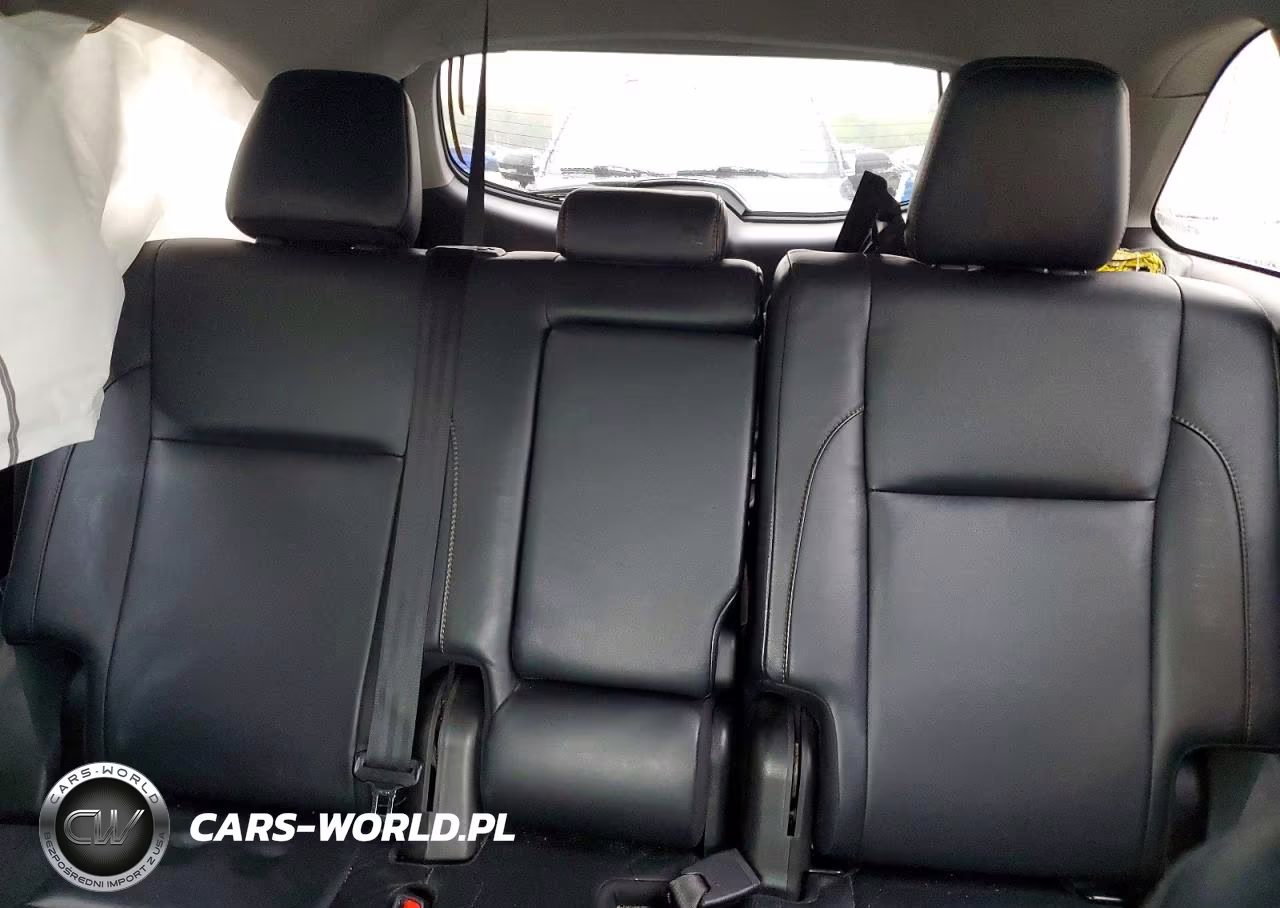 2018 Toyota Highlander Xle VIN:5TDJZRFHXJS906683 - 10