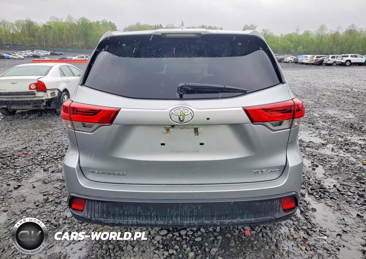 2018 Toyota Highlander Xle VIN:5TDJZRFHXJS906683 - 6