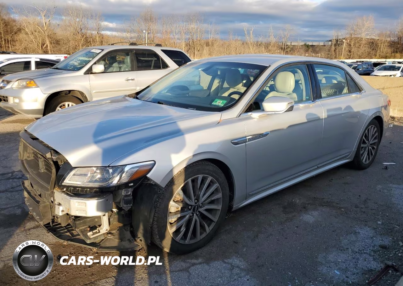 2017 Lincoln Continental Select