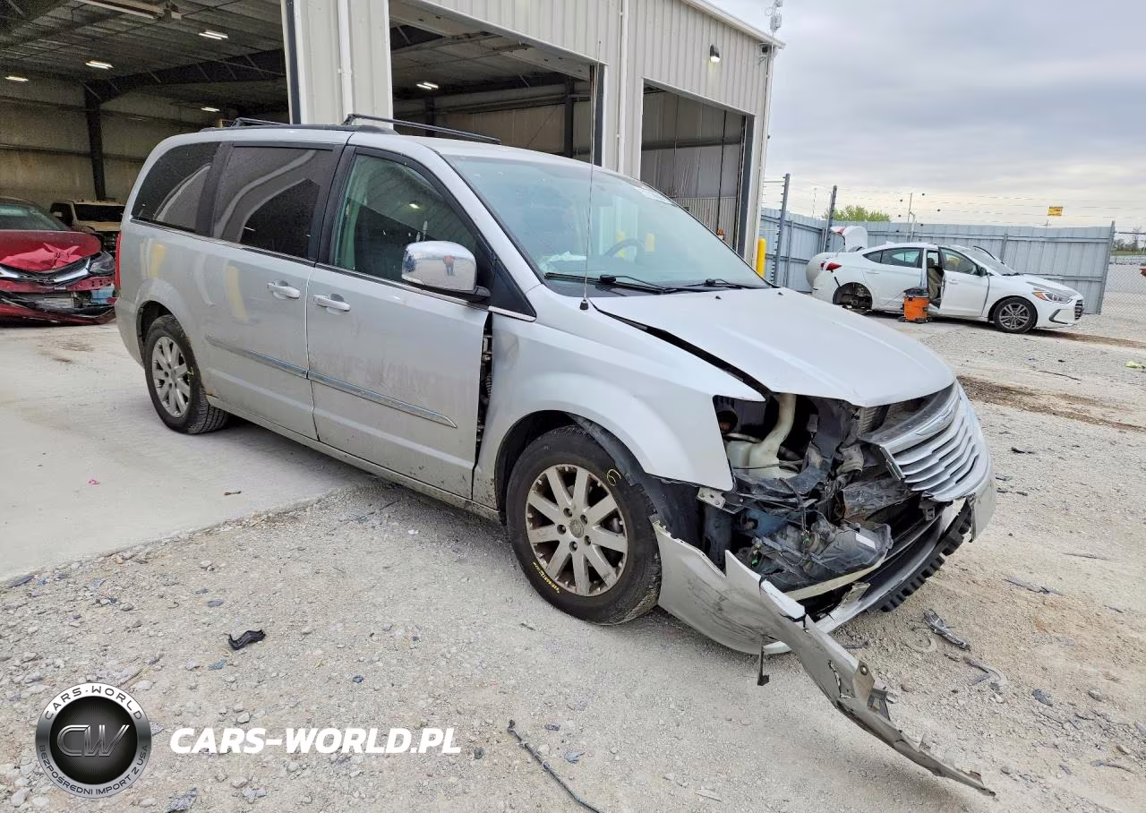 2011 Chrysler Town & Country Touring L VIN:2A4RR8DG4BR734002 - 4
