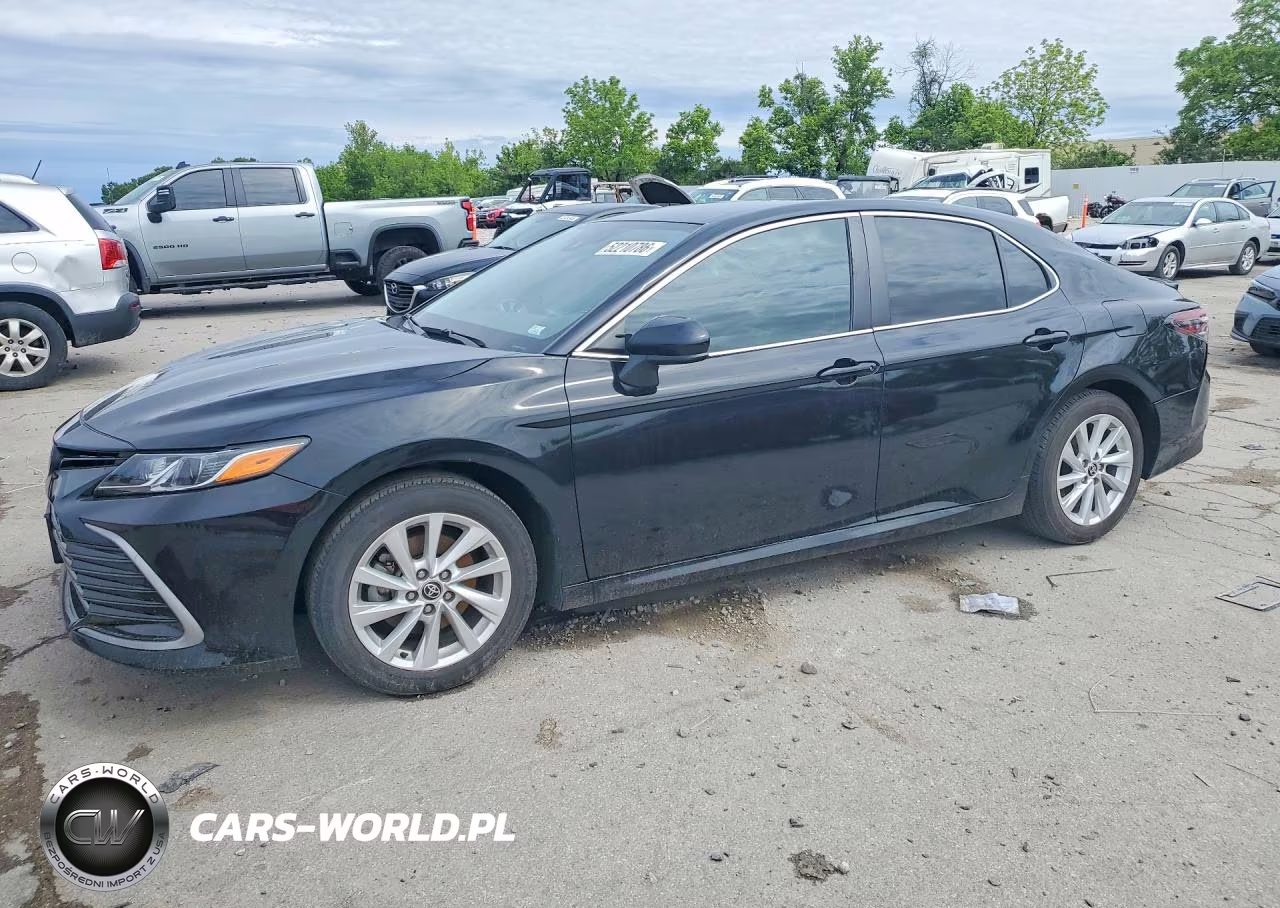 2023 Toyota Camry Le