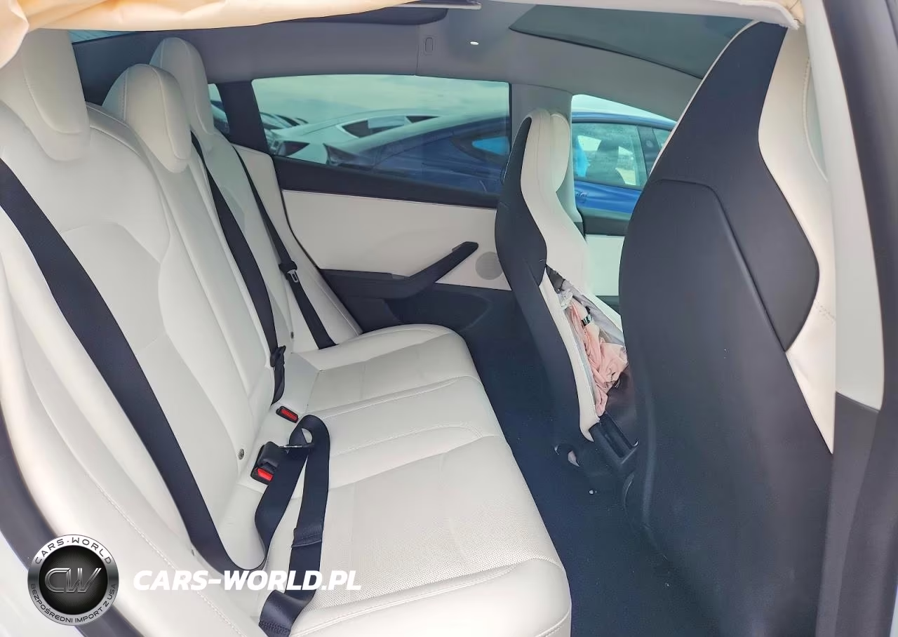 2025 Tesla Model 3 VIN:5YJ3E1ET9SF077851 - 11