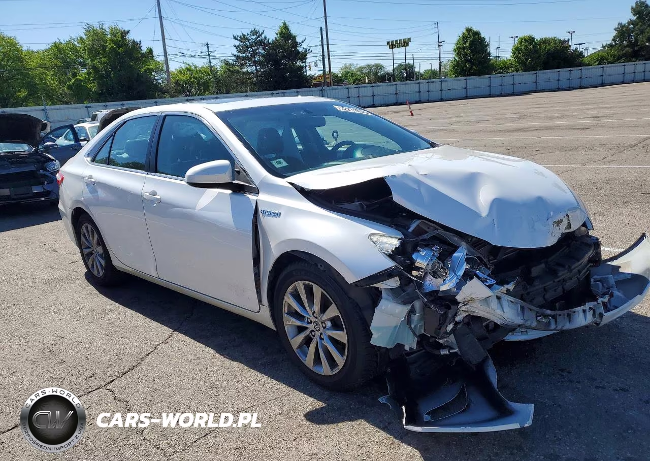2015 Toyota Camry Hybrid Xle VIN:4T1BD1FK8FU147823 - 4