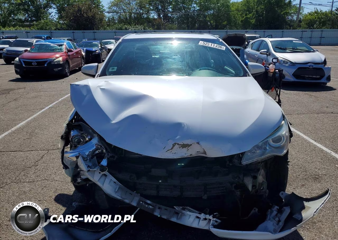 2015 Toyota Camry Hybrid Xle VIN:4T1BD1FK8FU147823 - 5