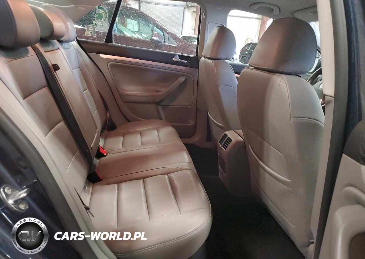 2008 Volkswagen Jetta Se VIN:3VWRM71K78M176070 - 10