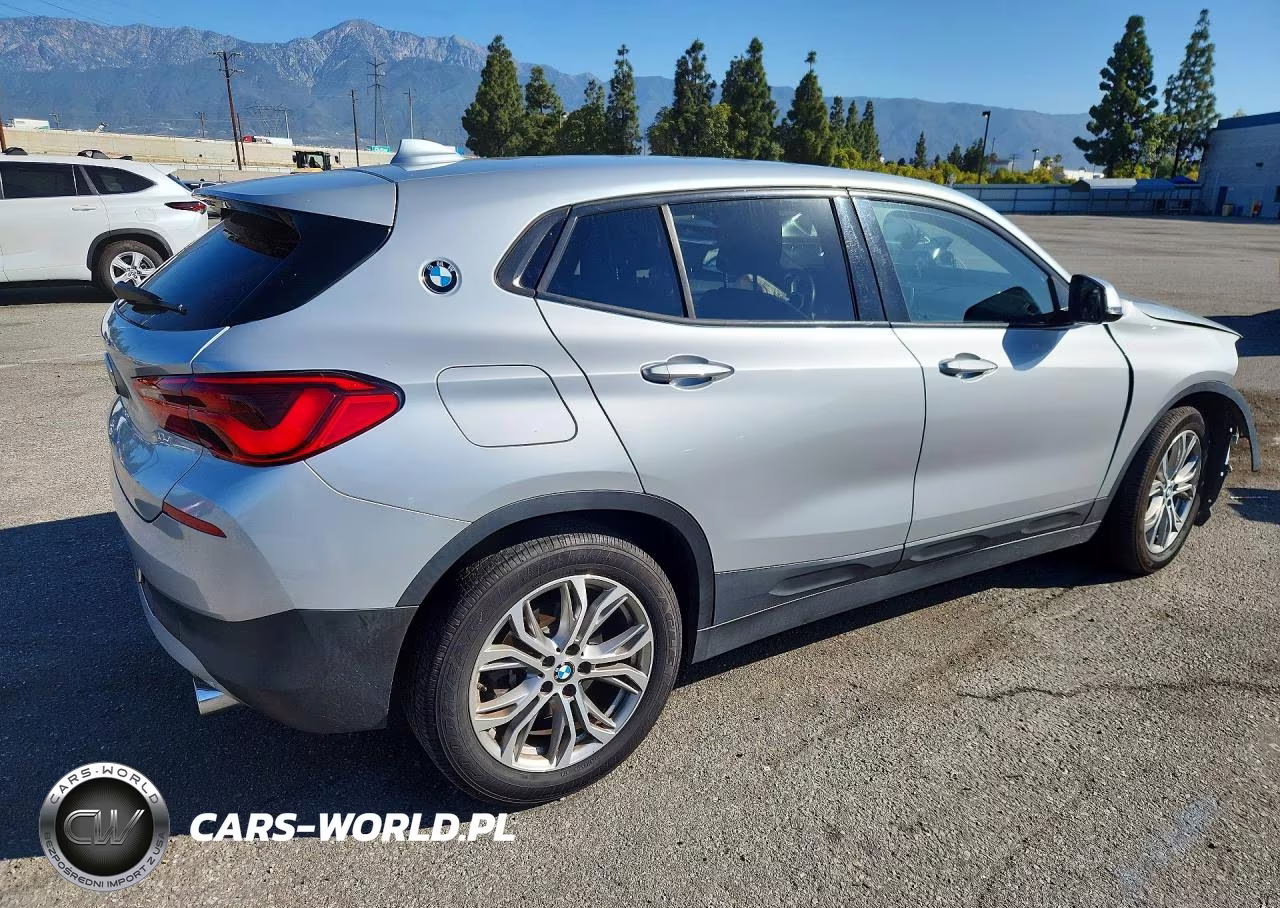 2018 BMW X2 Sdrive28I VIN:WBXYJ3C31JEJ84007 - 3