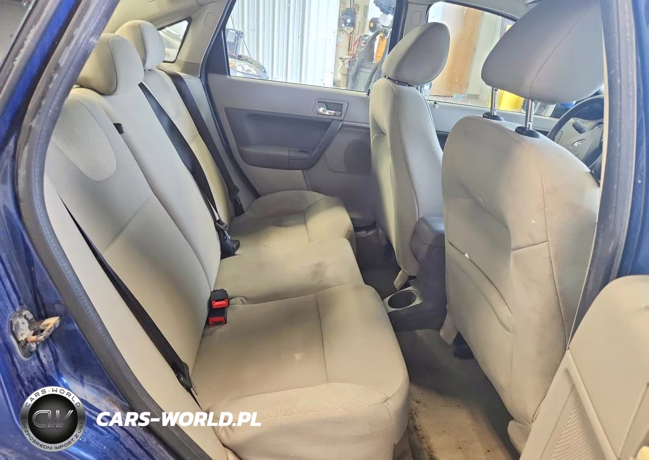 2009 Ford Focus Ses VIN:1FAHP36NX9W223133 - 10