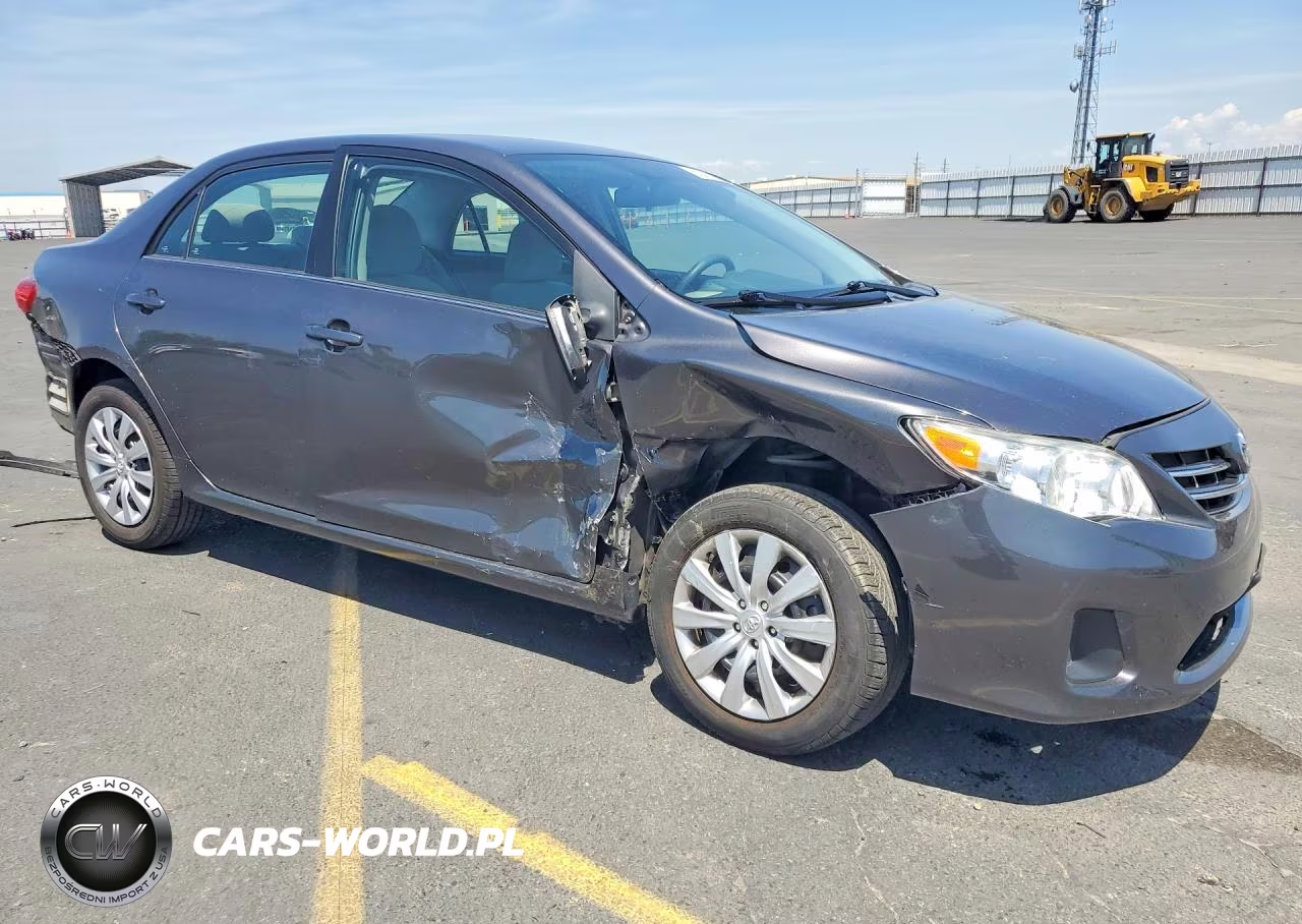 2013 Toyota Corolla Le VIN:5YFBU4EE8DP162124 - 4