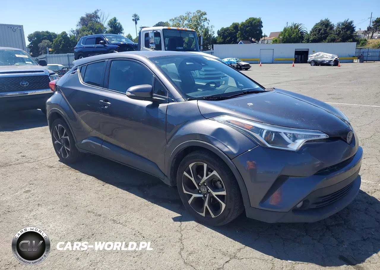 2018 Toyota C-Hr Xle Premium VIN:NMTKHMBX8JR059958 - 4