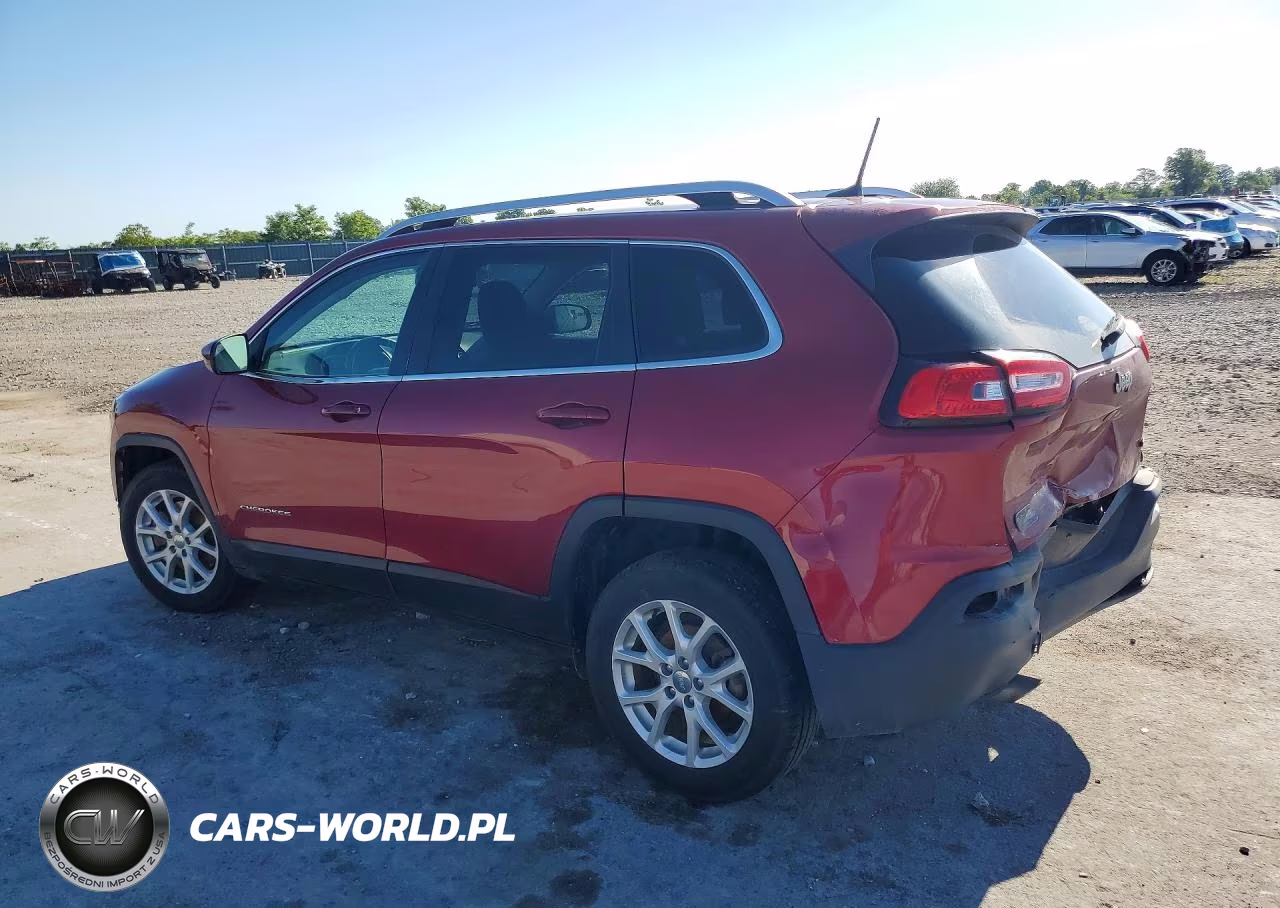 2017 Jeep Cherokee Latitude VIN:1C4PJLCBXHD232426 - 2