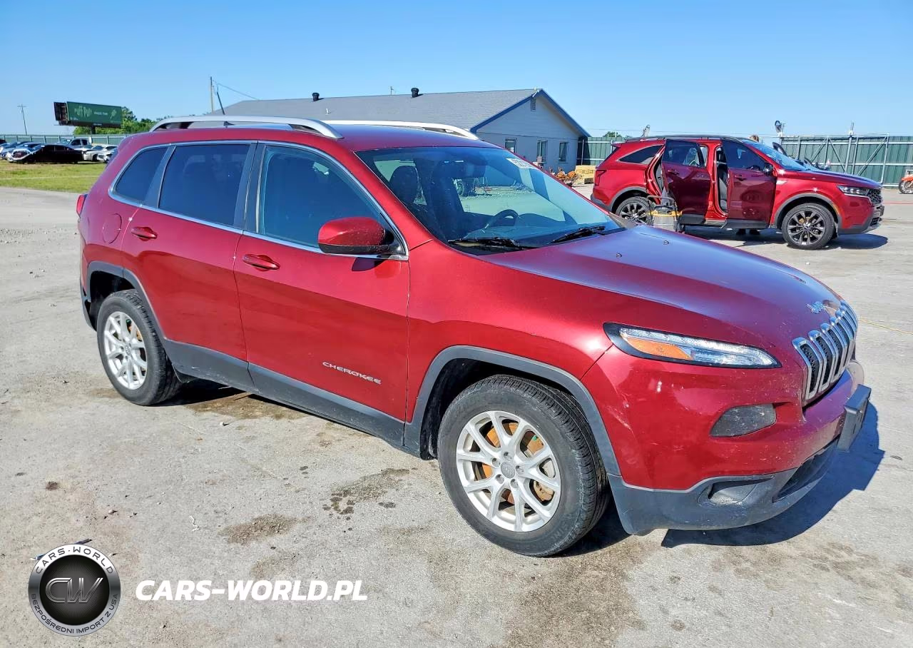 2017 Jeep Cherokee Latitude VIN:1C4PJLCBXHD232426 - 4