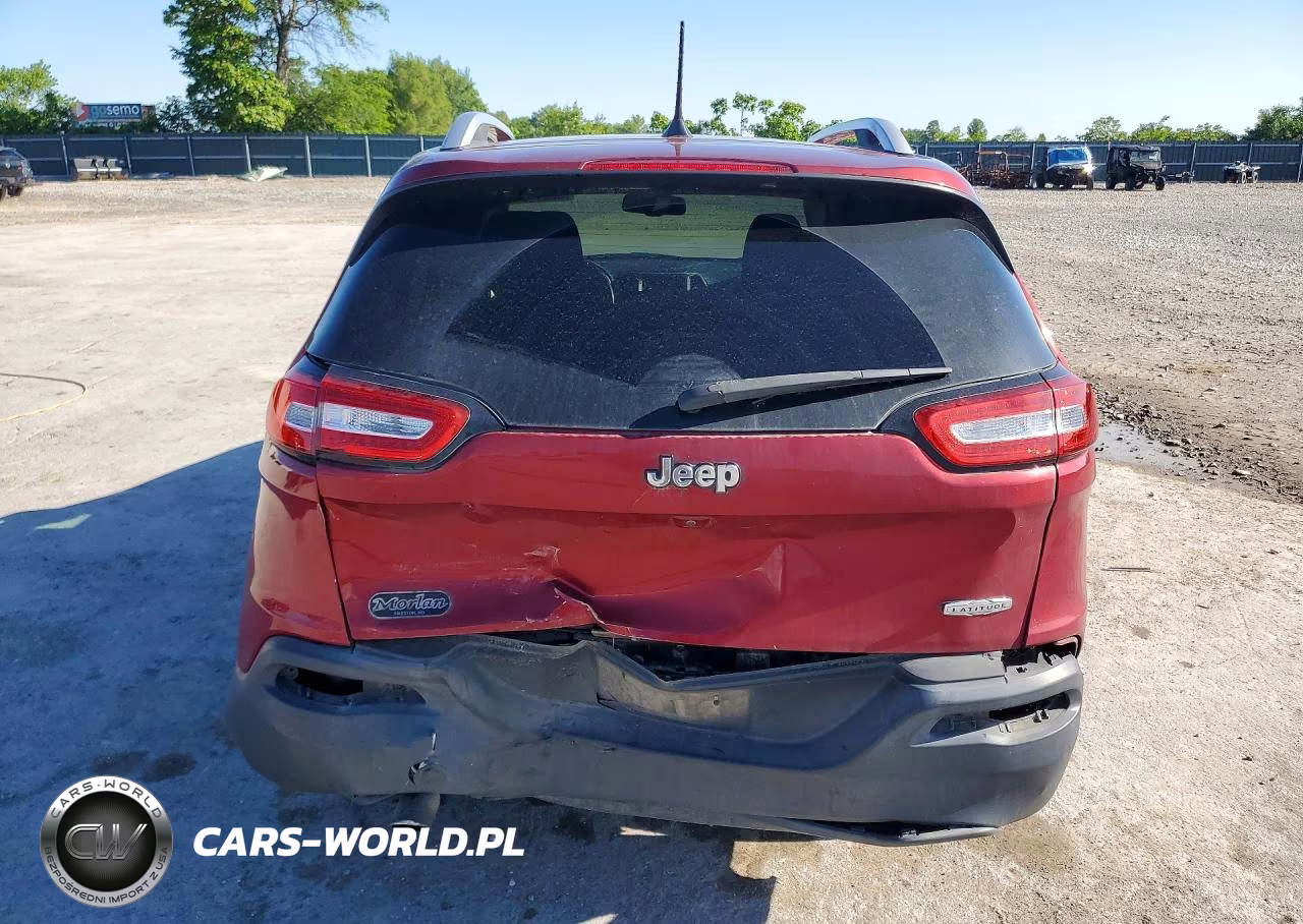 2017 Jeep Cherokee Latitude VIN:1C4PJLCBXHD232426 - 6