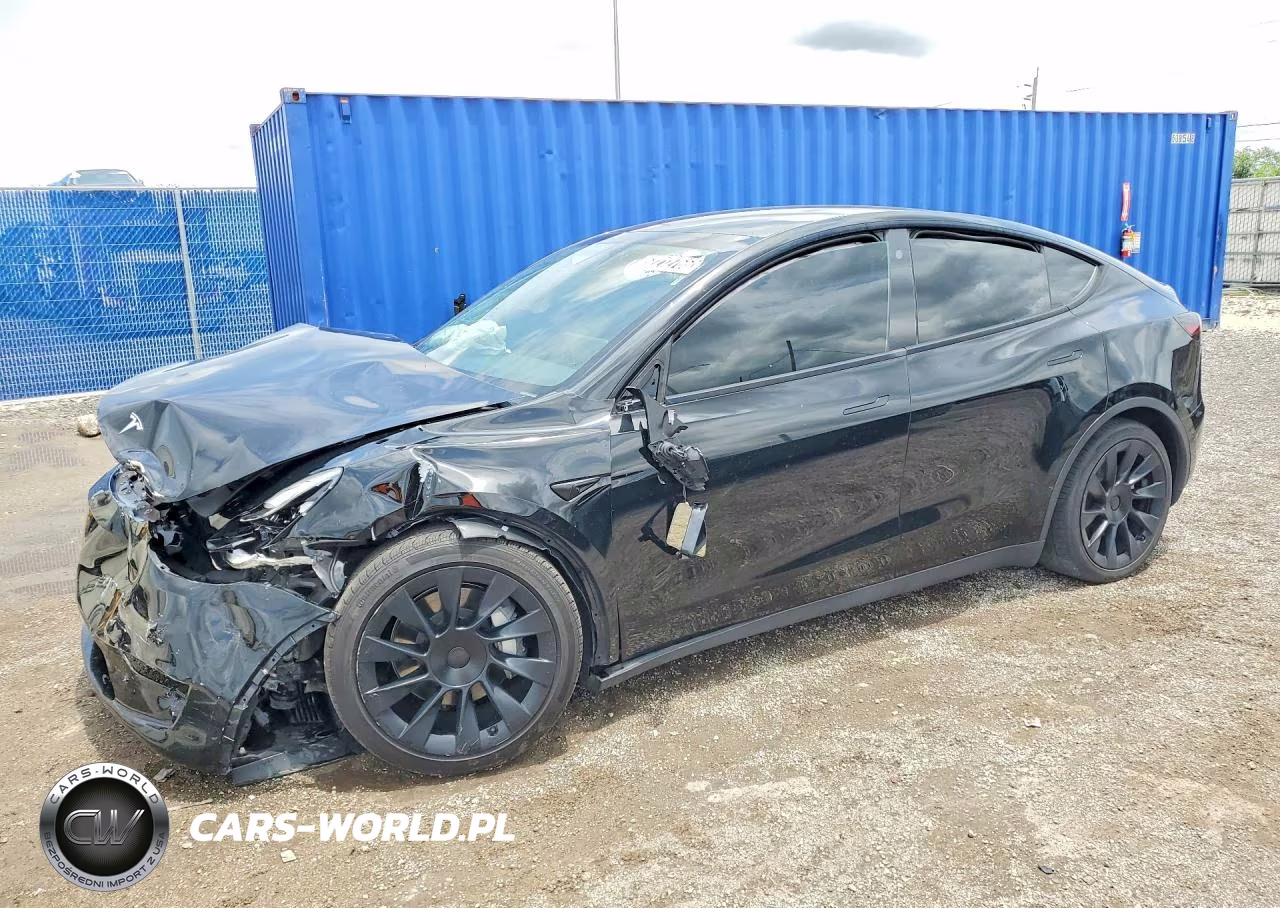 2023 Tesla Model Y – zdjęcie 1 z 12