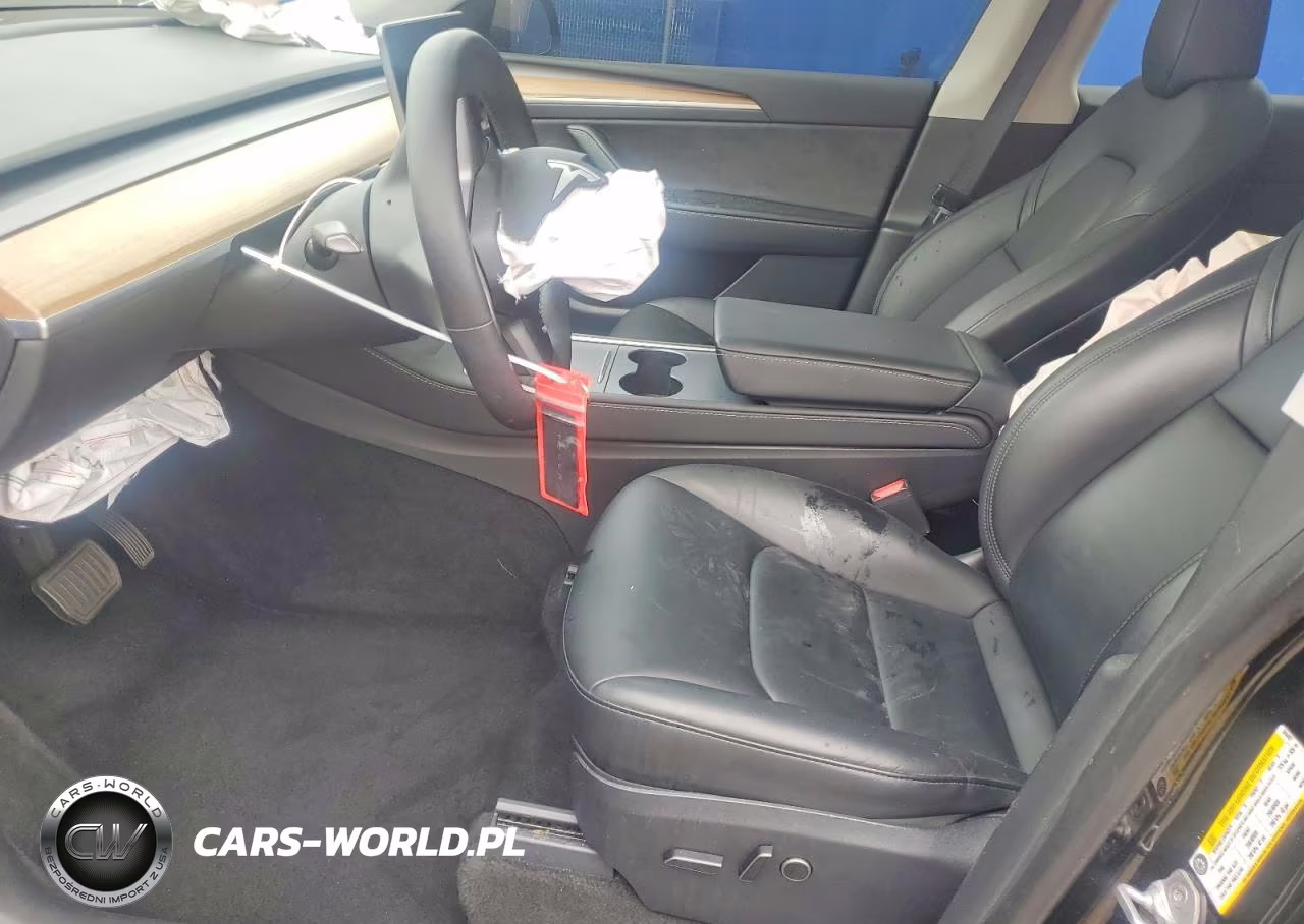 2023 Tesla Model Y VIN:7SAYGDEE3PA044497 - 7