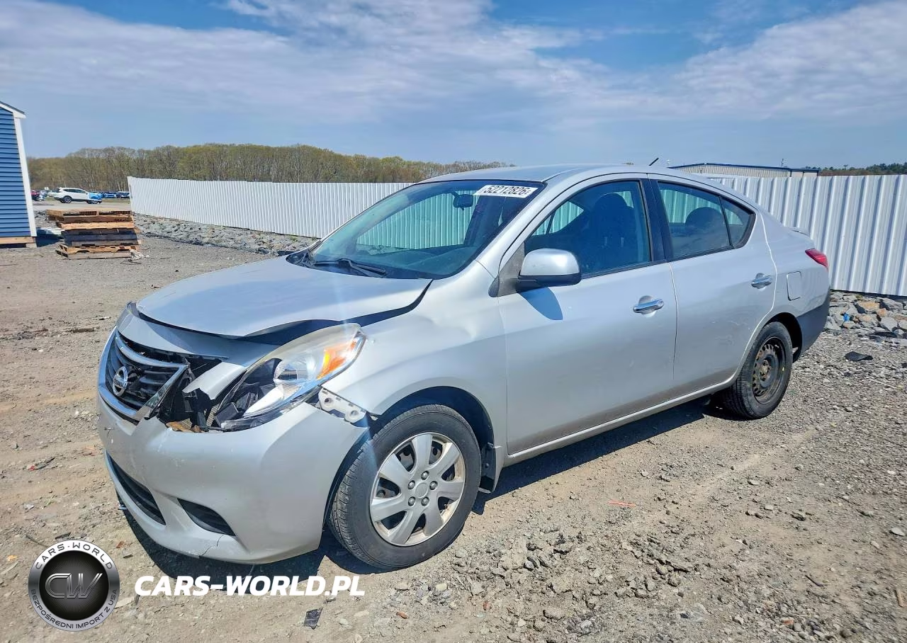 2013 Nissan Versa 1.6 S