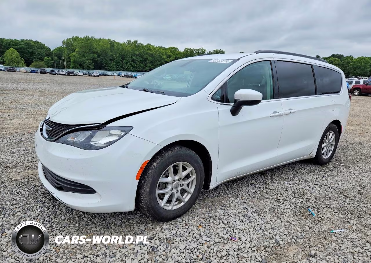 2020 Chrysler Voyager Lxi