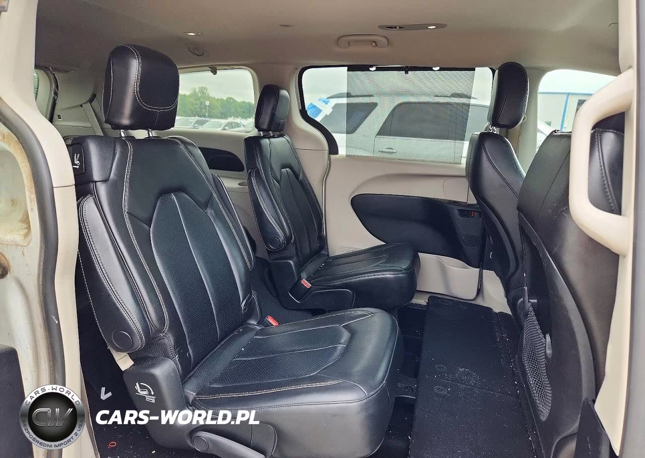 2020 Chrysler Voyager Lxi VIN:2C4RC1DG6LR266239 - 10