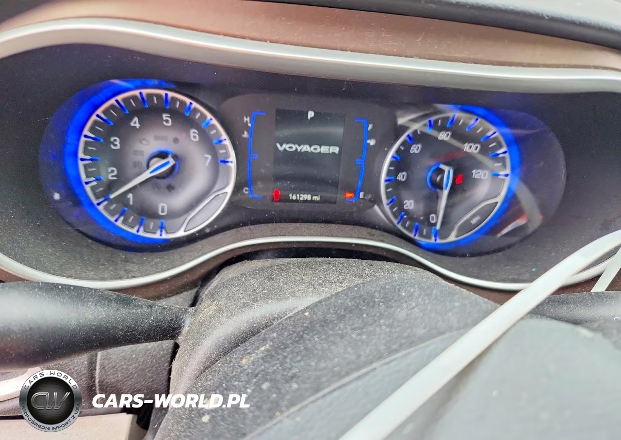 2020 Chrysler Voyager Lxi VIN:2C4RC1DG6LR266239 - 9