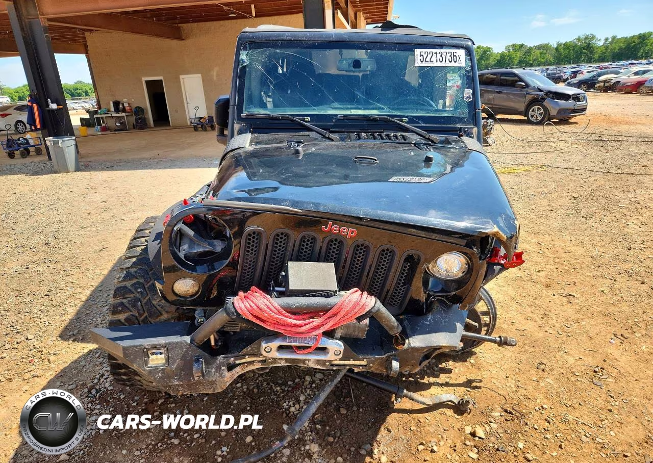 2018 Jeep Wrangler Unlimited Sport VIN:1C4BJWDGXJL931704 - 5