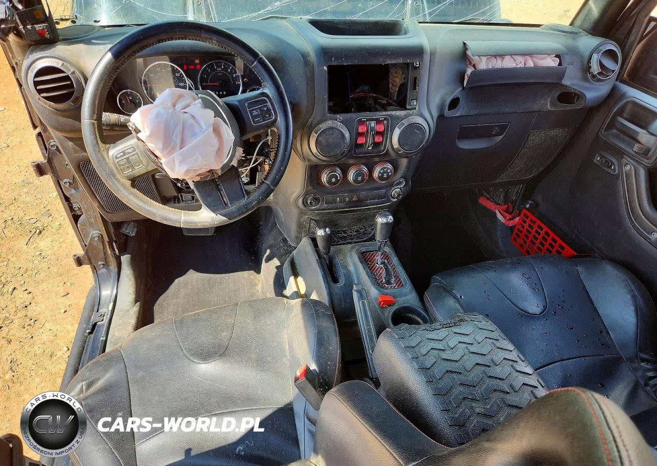 2018 Jeep Wrangler Unlimited Sport VIN:1C4BJWDGXJL931704 - 8