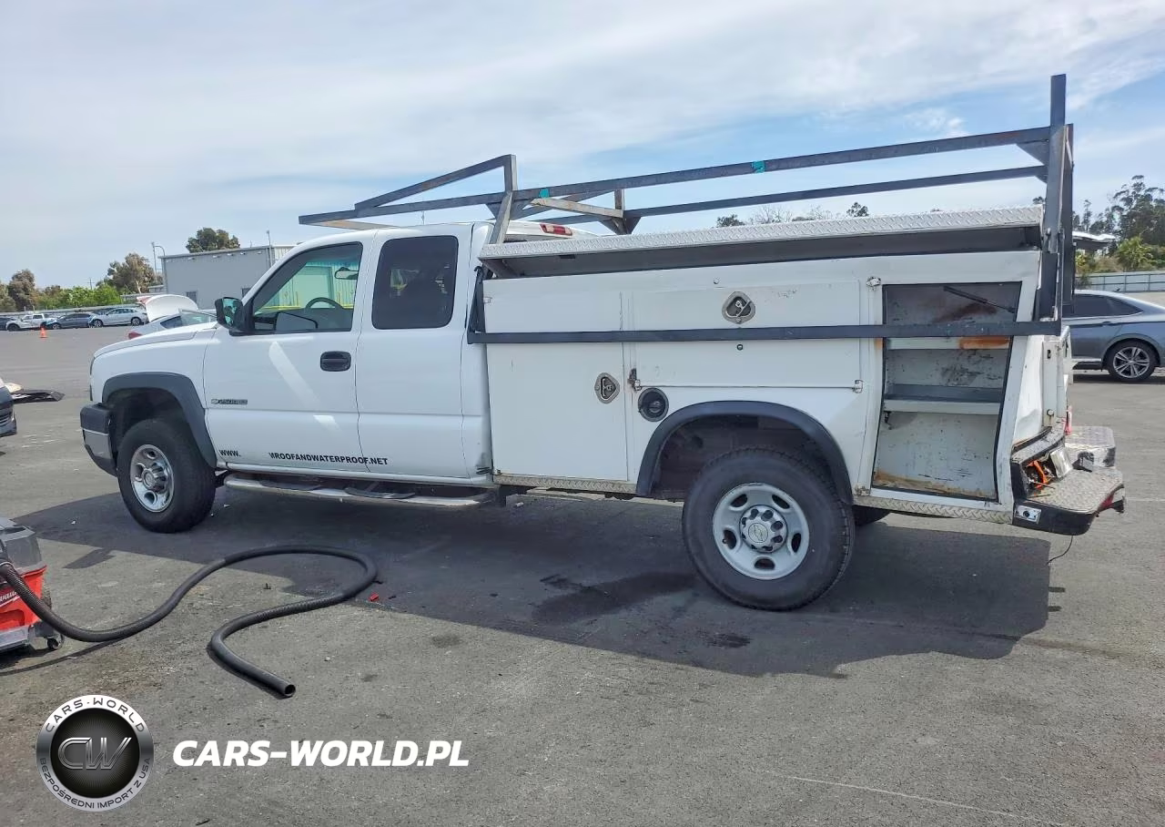 2007 Chevrolet Silverado C2500 Heavy Duty VIN:1GBHC29U17E163592 - 2