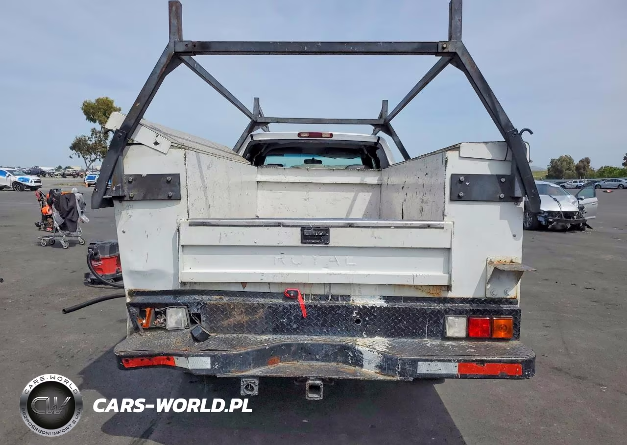 2007 Chevrolet Silverado C2500 Heavy Duty VIN:1GBHC29U17E163592 - 6