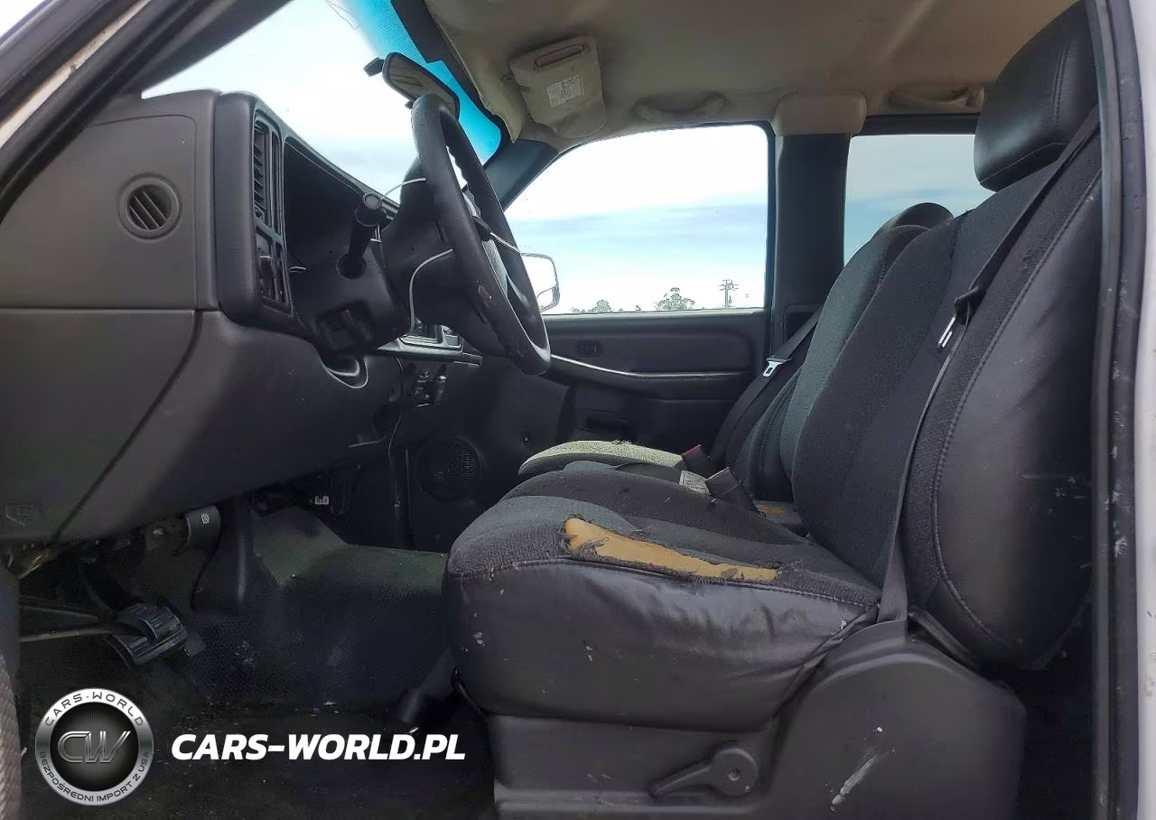 2007 Chevrolet Silverado C2500 Heavy Duty VIN:1GBHC29U17E163592 - 7