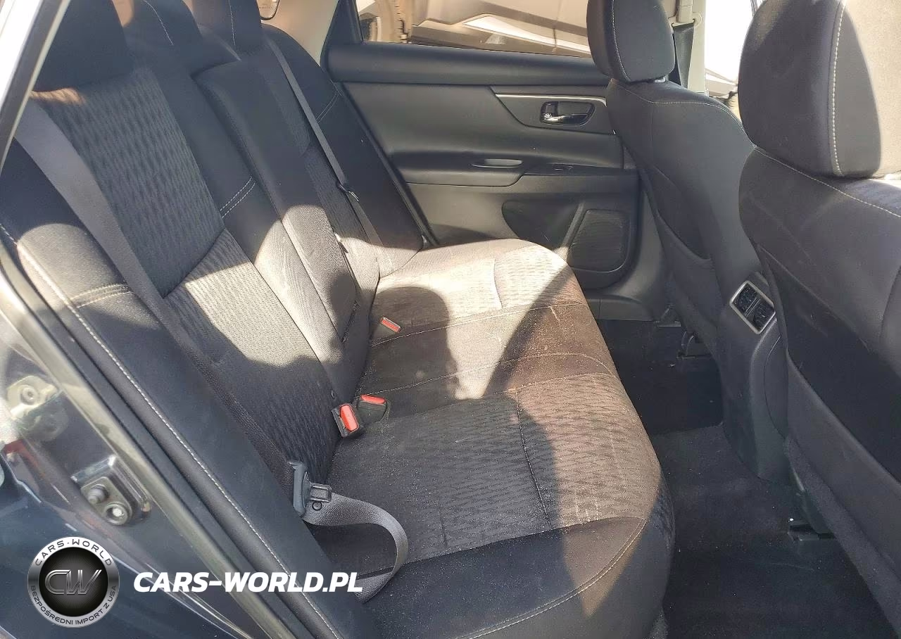 2018 Nissan Altima 2.5 S VIN:1N4AL3APXJC220213 - 10