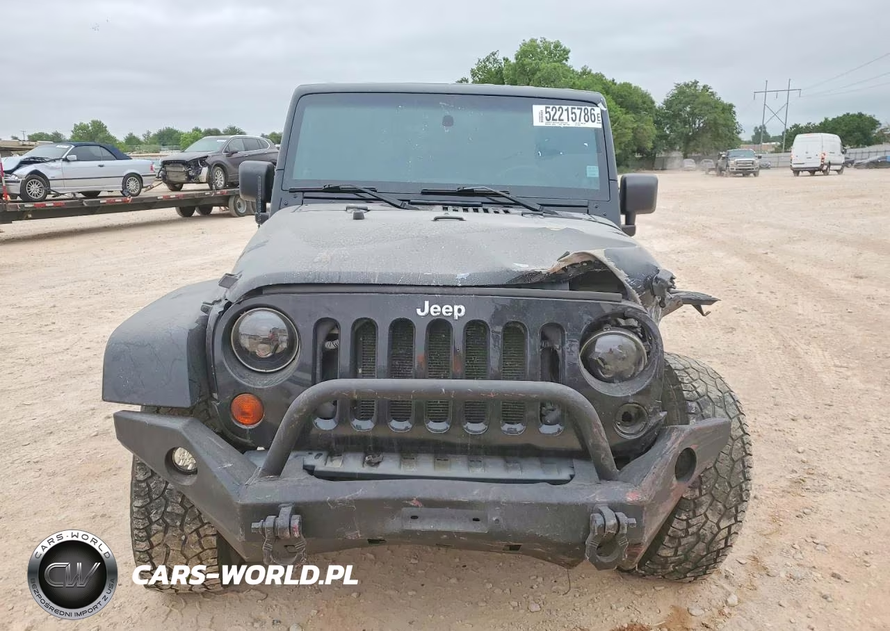 2010 Jeep Wrangler Unlimited Sahara VIN:1J4BA5H12AL197988 - 5