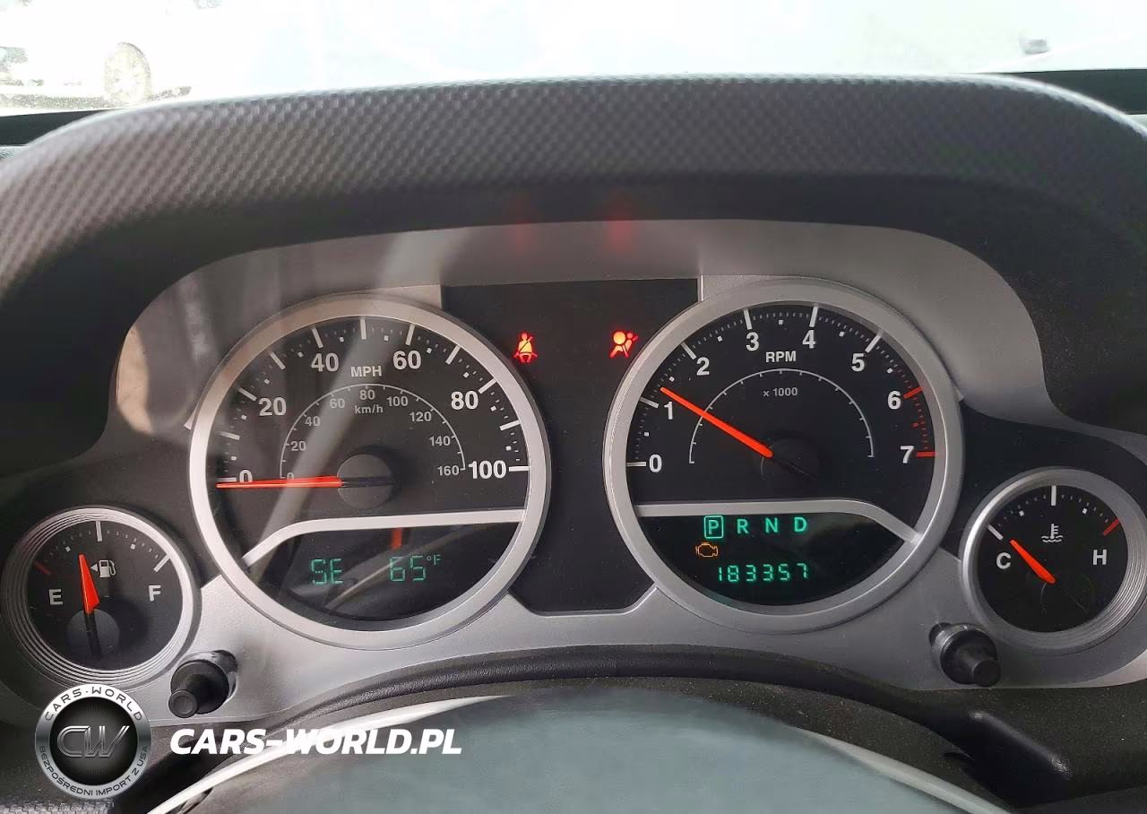 2010 Jeep Wrangler Unlimited Sahara VIN:1J4BA5H12AL197988 - 9