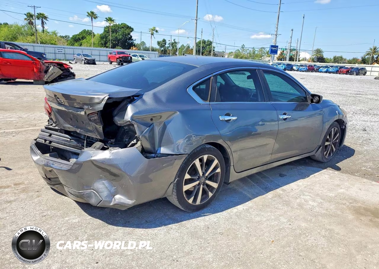 2017 Nissan Altima 2.5 Sr VIN:1N4AL3AP9HC154876 - 3