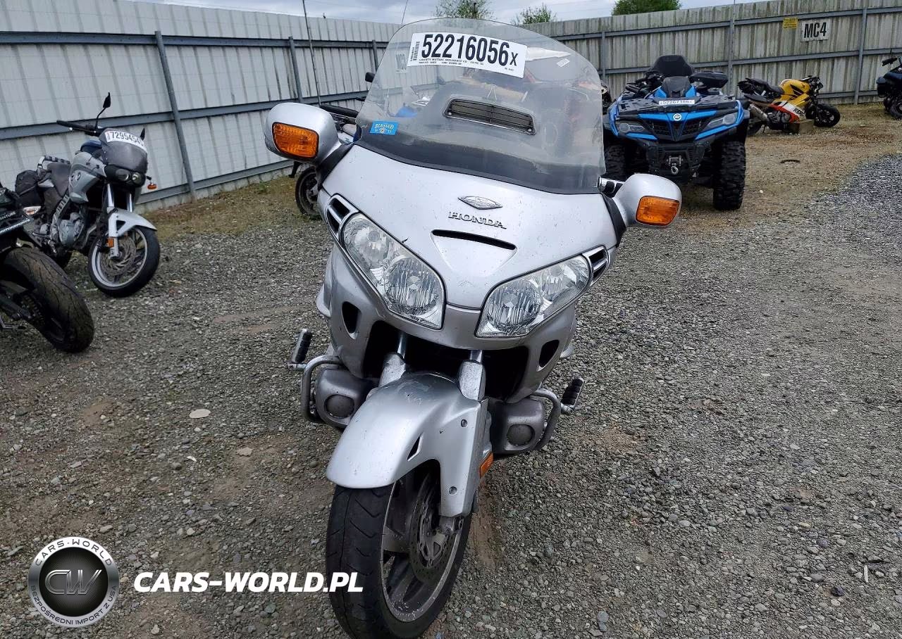 2005 Honda Gl1800 VIN:1HFSC47005A411421 - 2