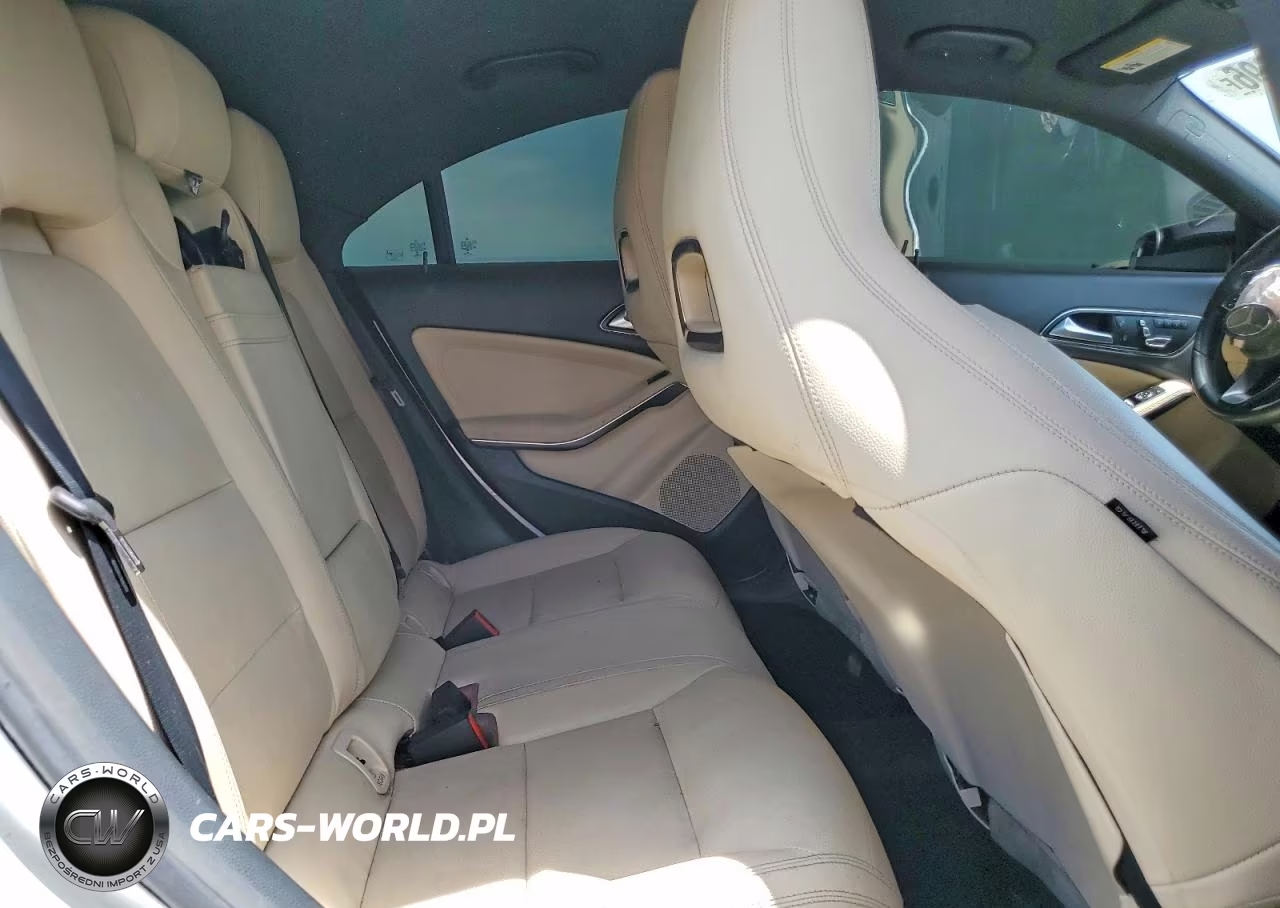 2018 Mercedes-Benz Cla 250 VIN:WDDSJ4EB0JN639898 - 10