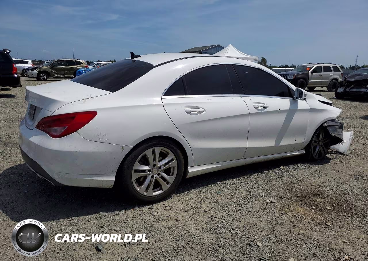 2018 Mercedes-Benz Cla 250 VIN:WDDSJ4EB0JN639898 - 3