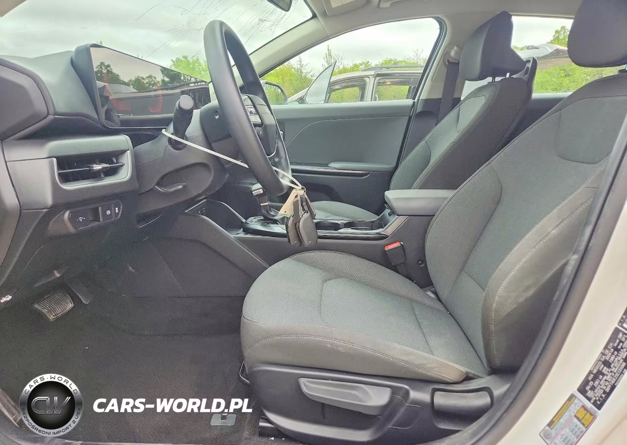 2025 Kia K4 Lxs VIN:3KPFT4DE2SE131066 - 7