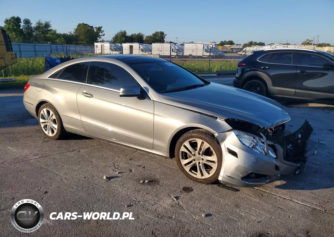 2010 Mercedes-Benz E 350 VIN:WDDKJ5GB2AF051207 - 4