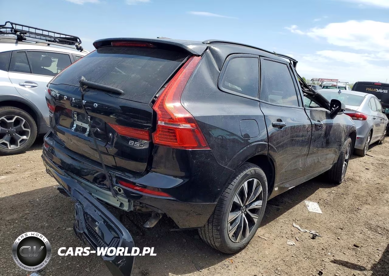 2025 Volvo Xc60 Core VIN:YV4M12RJ1S1216102 - 3