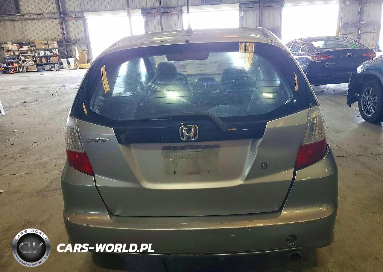 2010 Honda Fit VIN:JHMGE8H27AS012865 - 6