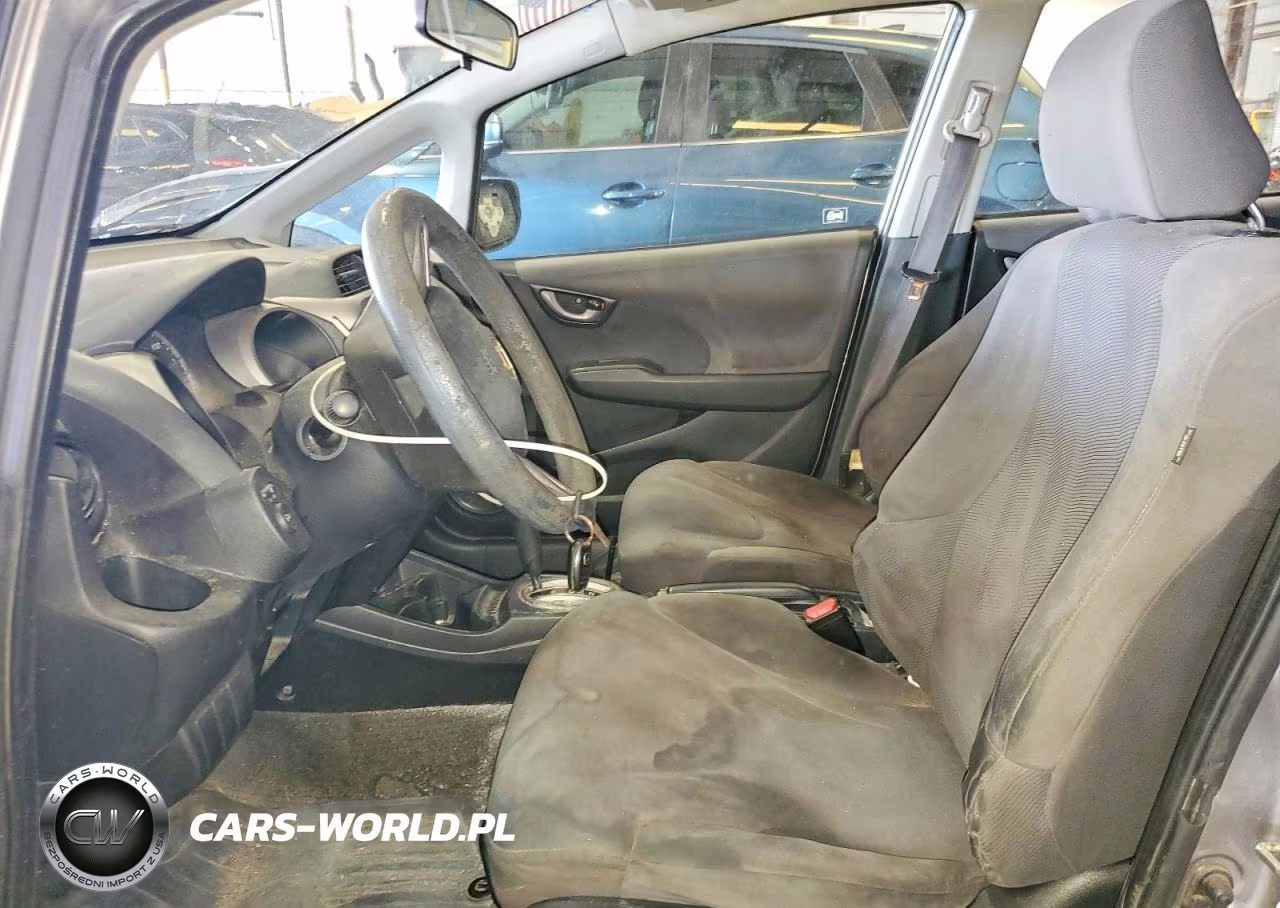 2010 Honda Fit VIN:JHMGE8H27AS012865 - 7