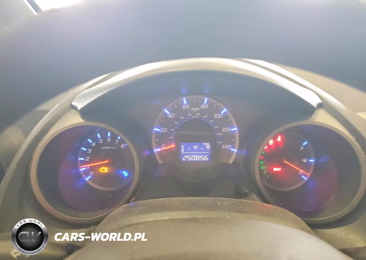 2010 Honda Fit VIN:JHMGE8H27AS012865 - 9