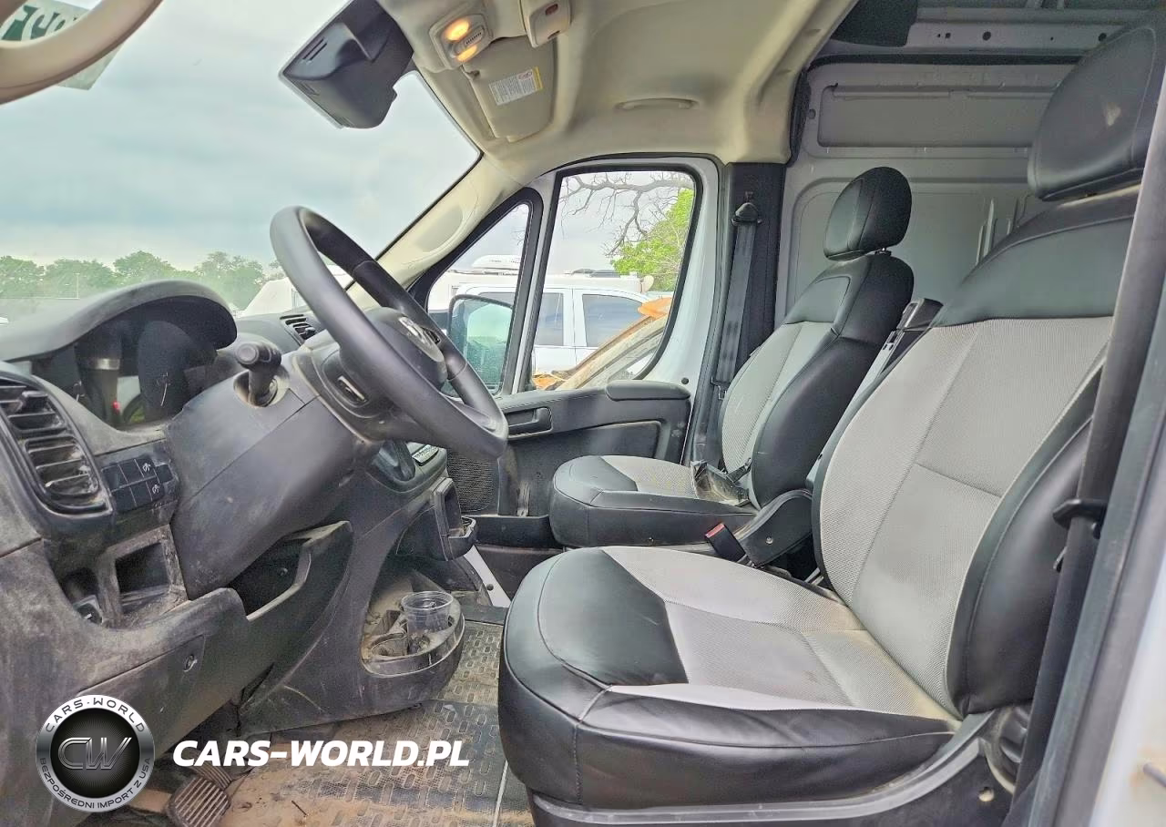2023 Ram Promaster 2500 Delivery Van VIN:3C6LRVDG2PE594056 - 7