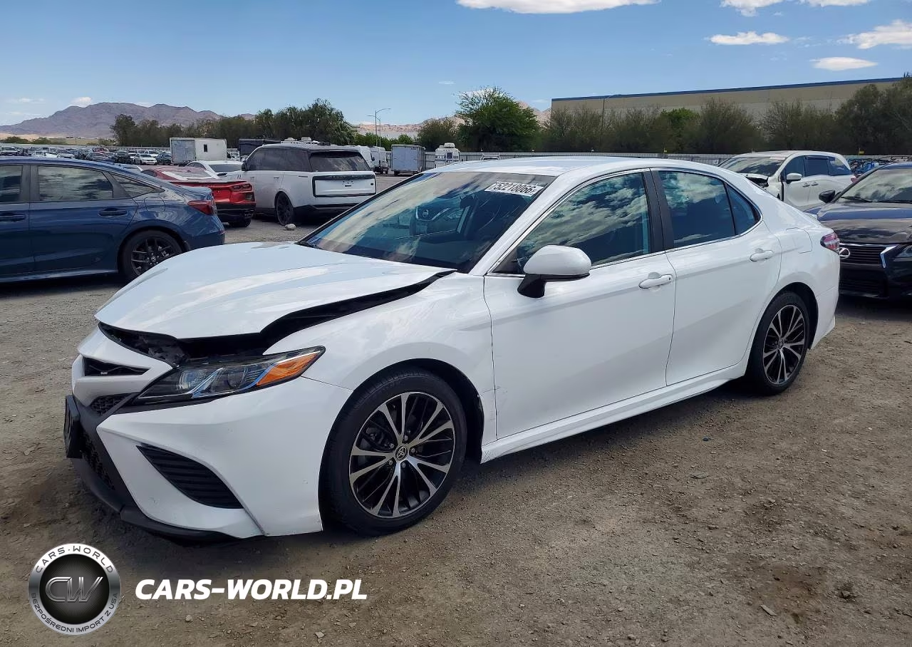 2020 Toyota Camry Se