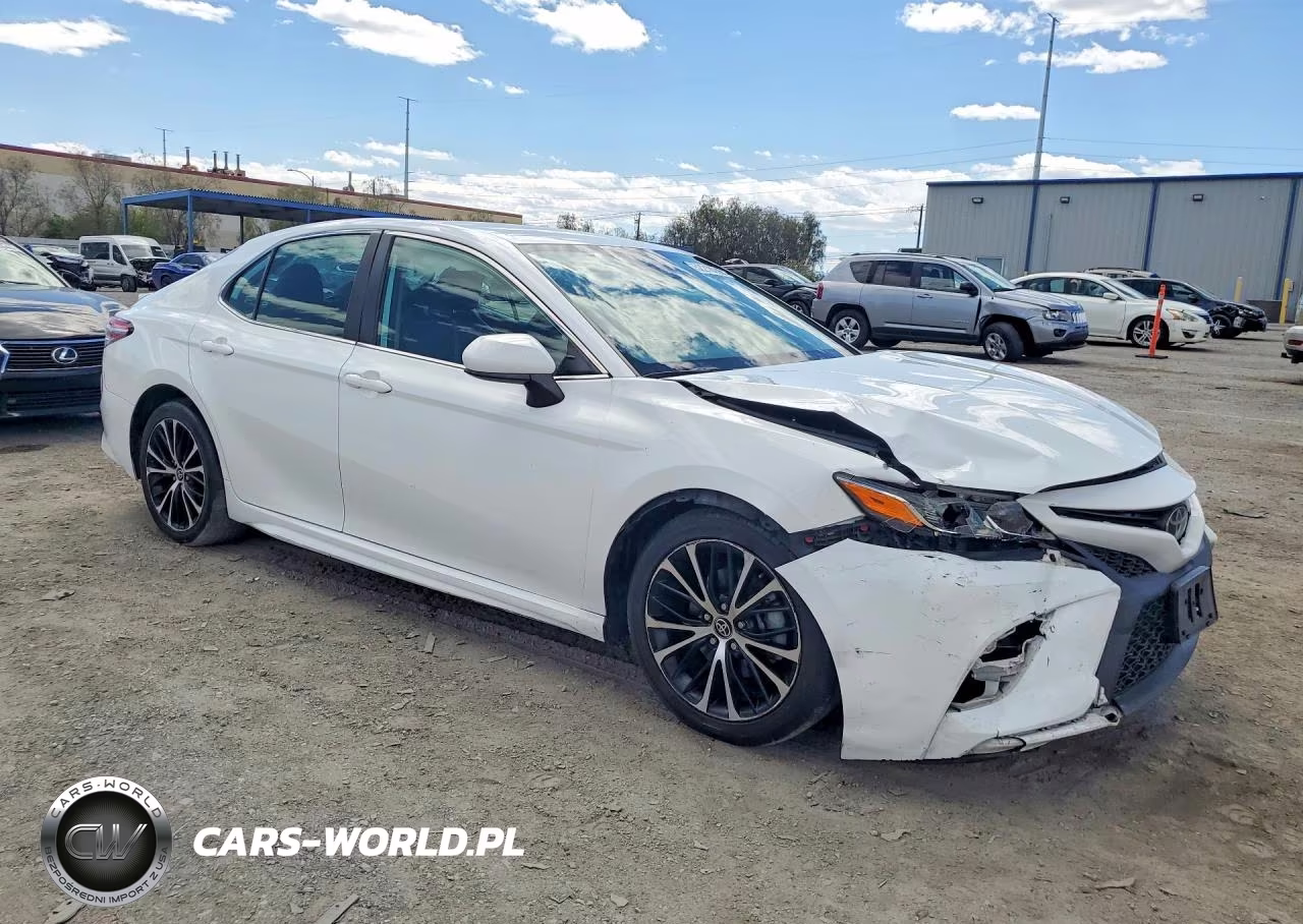 2020 Toyota Camry Se VIN:4T1G11AK0LU358046 - 4