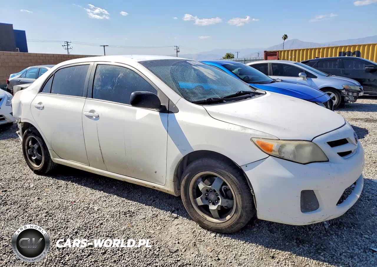 2011 Toyota Corolla Le VIN:2T1BU4EE2BC586363 - 4