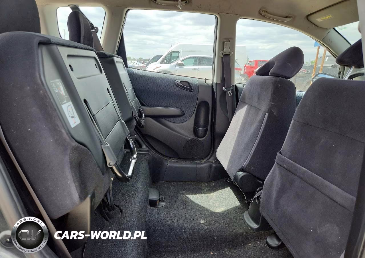 2008 Honda Fit Sport VIN:JHMGD38618S013898 - 10