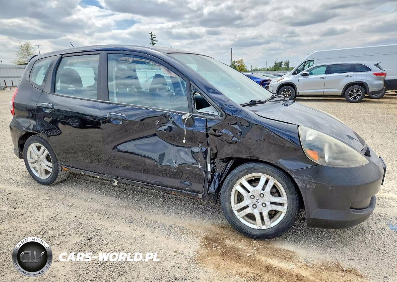 2008 Honda Fit Sport VIN:JHMGD38618S013898 - 4