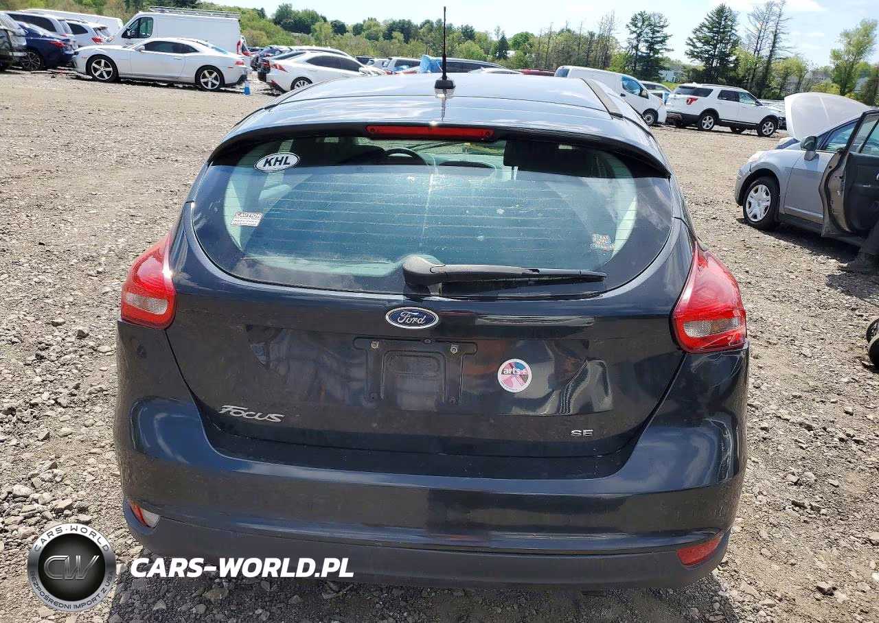 2015 Ford Focus Se VIN:1FADP3K27FL366340 - 6