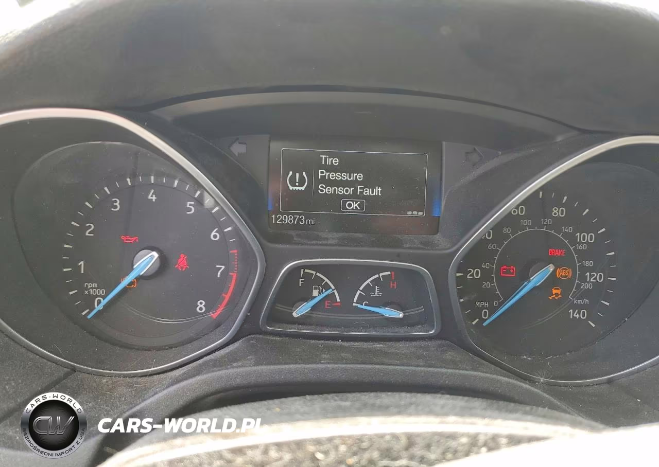 2015 Ford Focus Se VIN:1FADP3K27FL366340 - 9