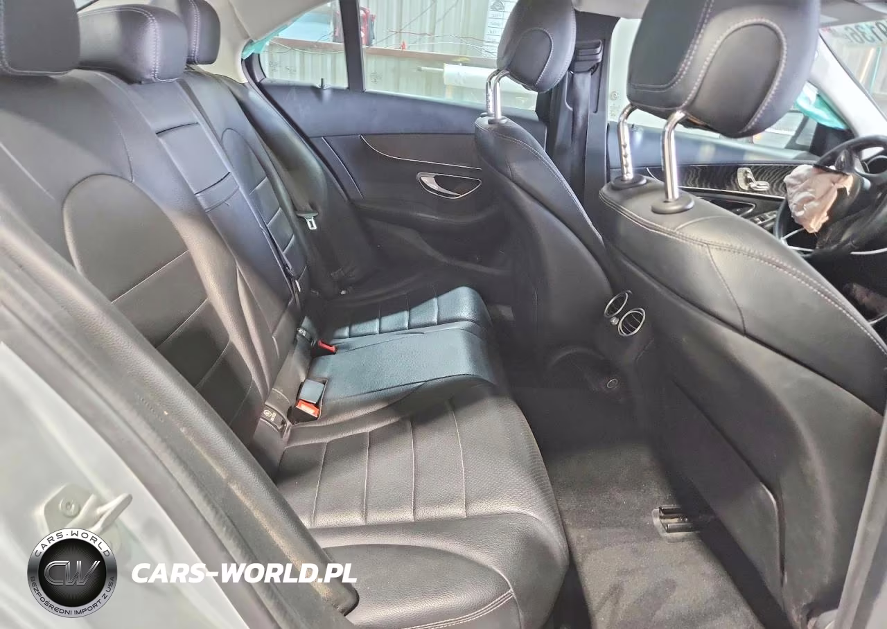 2016 Mercedes-Benz C 300 VIN:55SWF4JBXGU157416 - 10